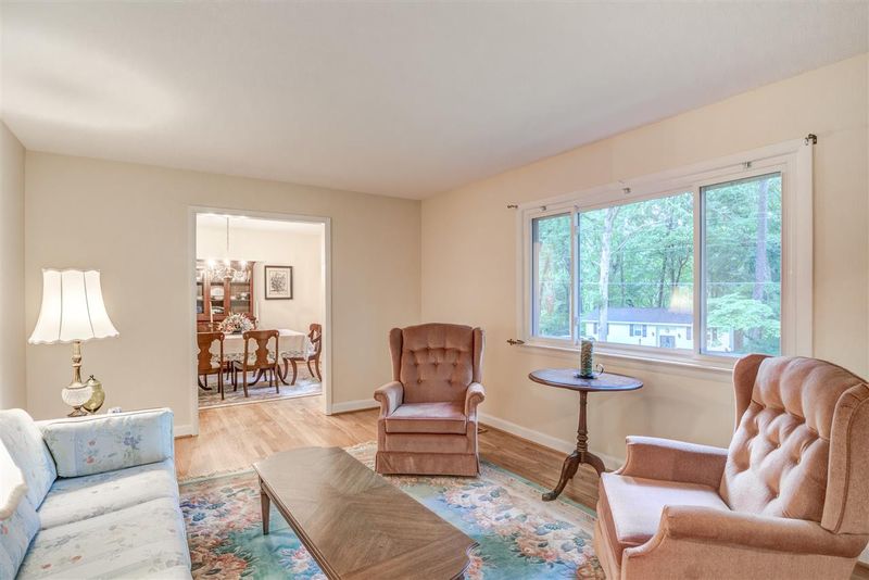 4505 Connell Dr, Raleigh, NC 27612