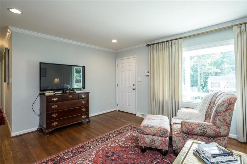 4505 Latimer Dr, Raleigh, NC 27609