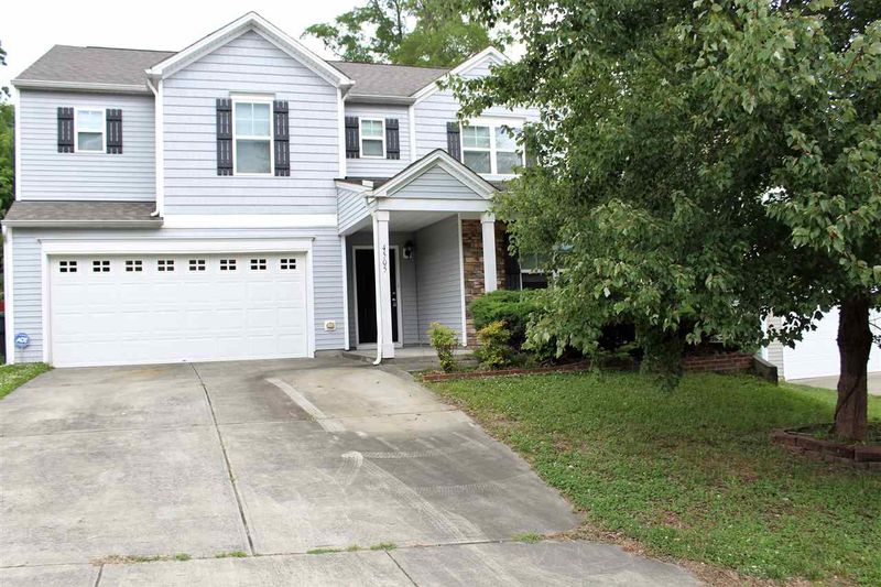 4505 Stonewall Dr, Raleigh, NC 27604
