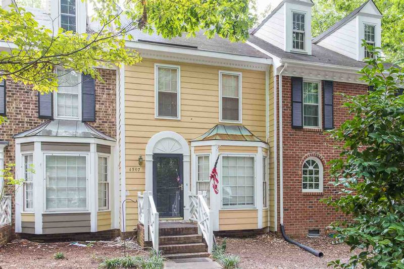 4507 Hamptonshire Dr, Raleigh, NC 27613