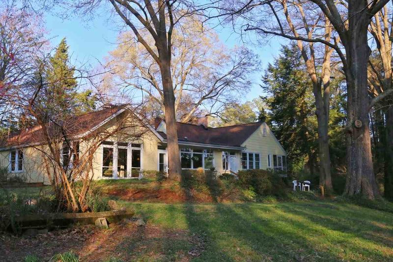 4508 Avent Ferry Rd, Raleigh, NC 27606