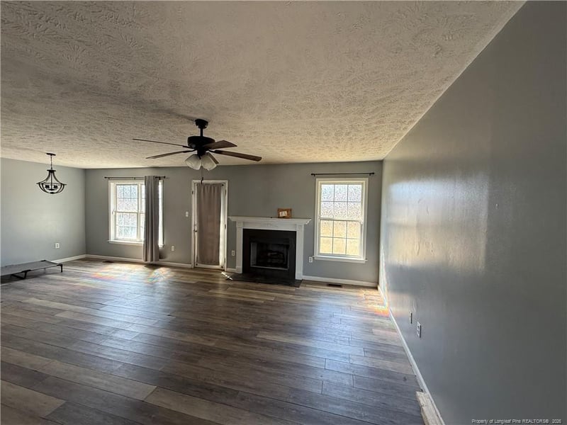 4508 Broadway Ct, Hope Mills, NC 28348