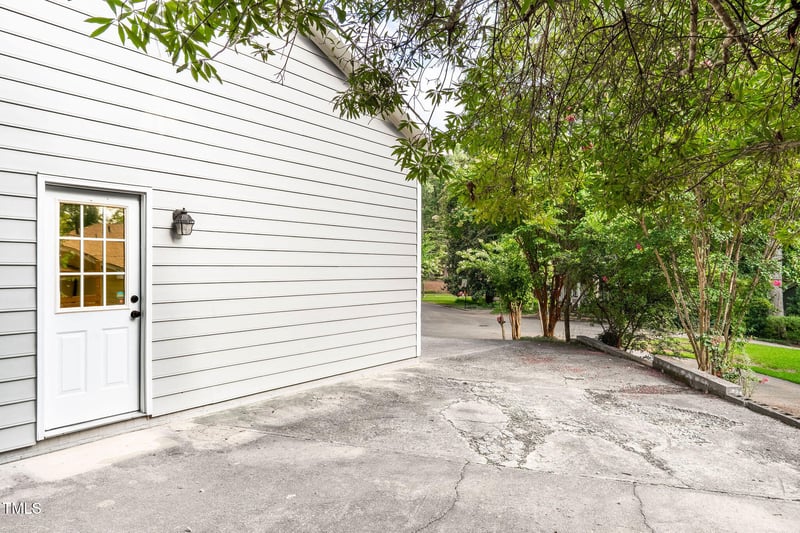 4508 Leaf Ct, Raleigh, NC 27612