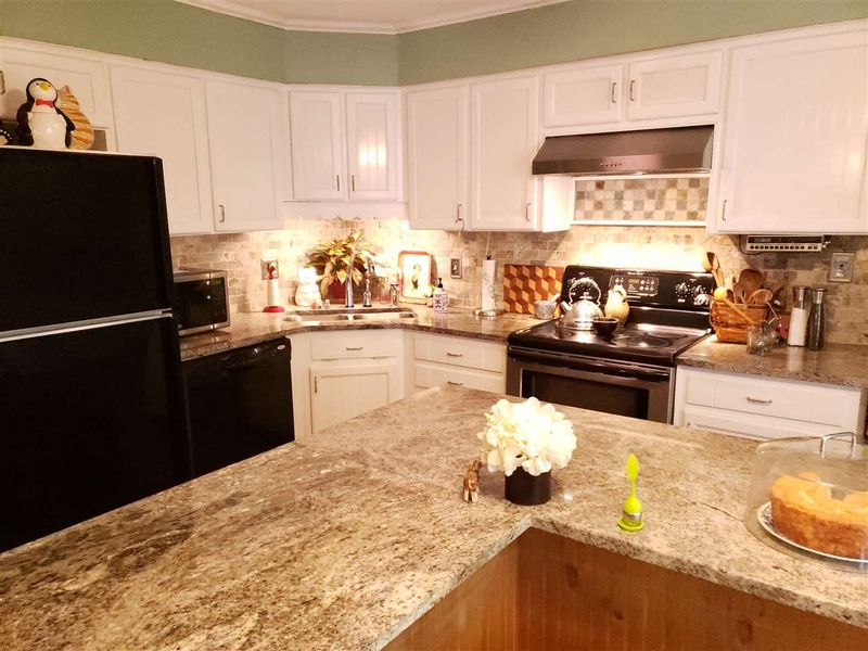 4509 Sterling Pl, Raleigh, NC 27612