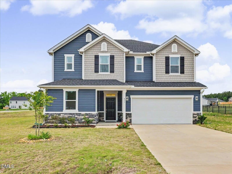 451 John Stark Dr, Fuquay Varina, NC 27526