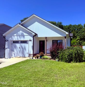 451 Lincoln St, Benson, NC 27504