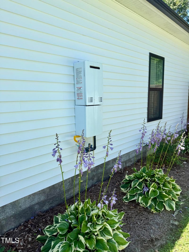451 Lincoln St, Benson, NC 27504