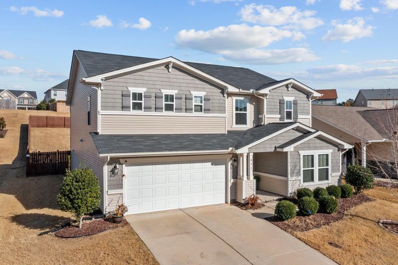 451 Rolling Meadows Dr, Clayton, NC 27527