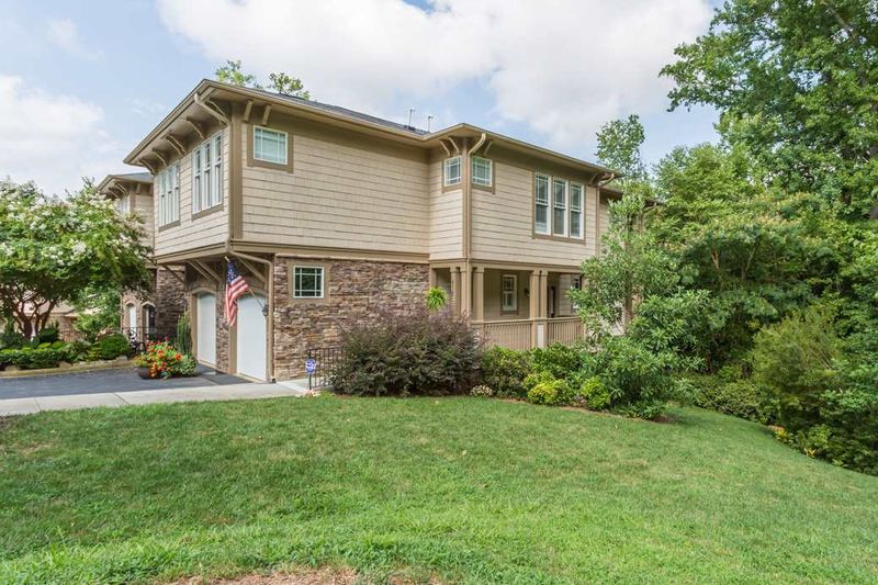 4511 Crab Creek Dr #102, Raleigh, NC 27612