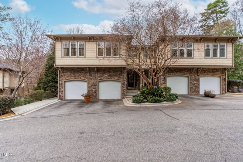 4511 Crab Creek Dr #201, Raleigh, NC 27612