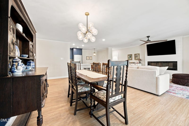 4513 Edwards Mill Rd #E, Raleigh, NC 27612