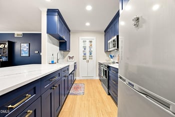 4513 Edwards Mill Rd #E, Raleigh, NC 27612