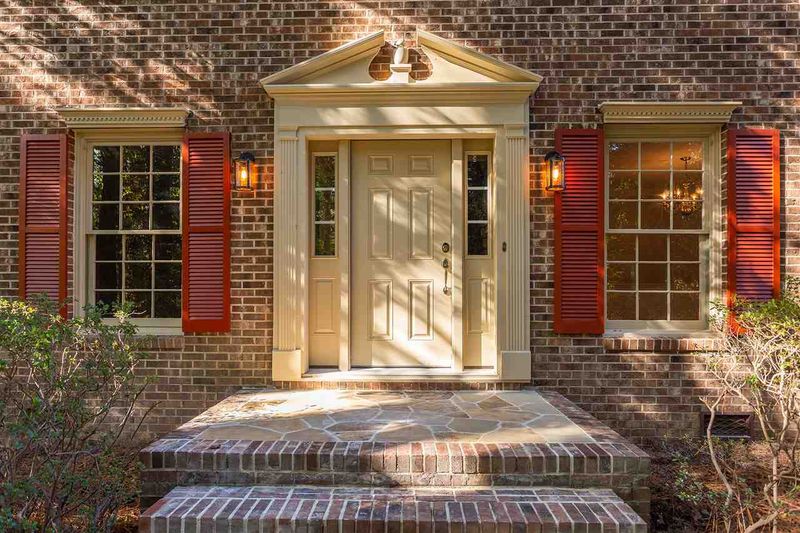 4513 Lindsay Dr, Raleigh, NC 27612