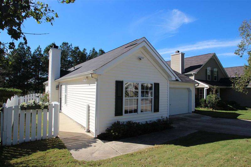 4514 Dolwick Dr, Durham, NC 27713