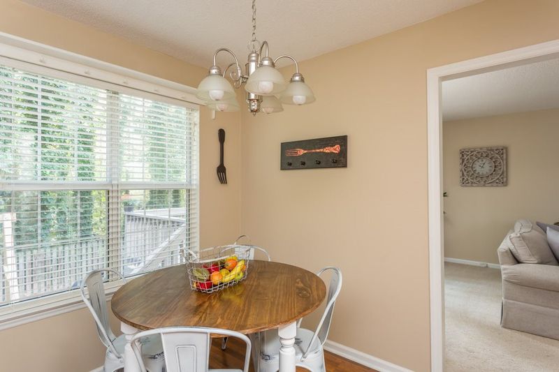 4516 Timberhurst Dr, Raleigh, NC 27612