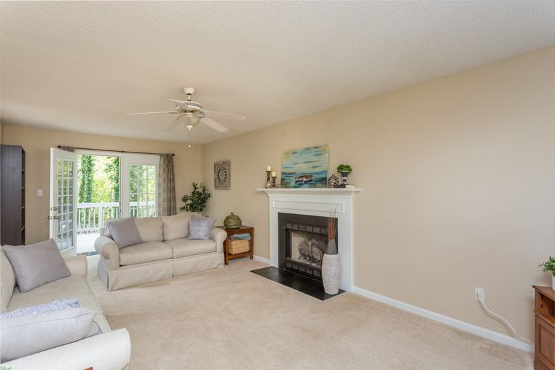 4516 Timberhurst Dr, Raleigh, NC 27612