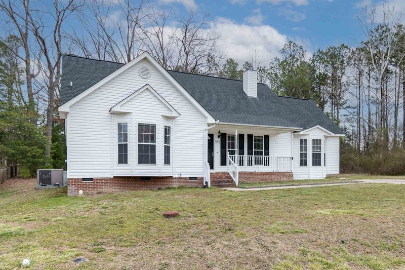 4517 Labrador Dr, Raleigh, NC 27616