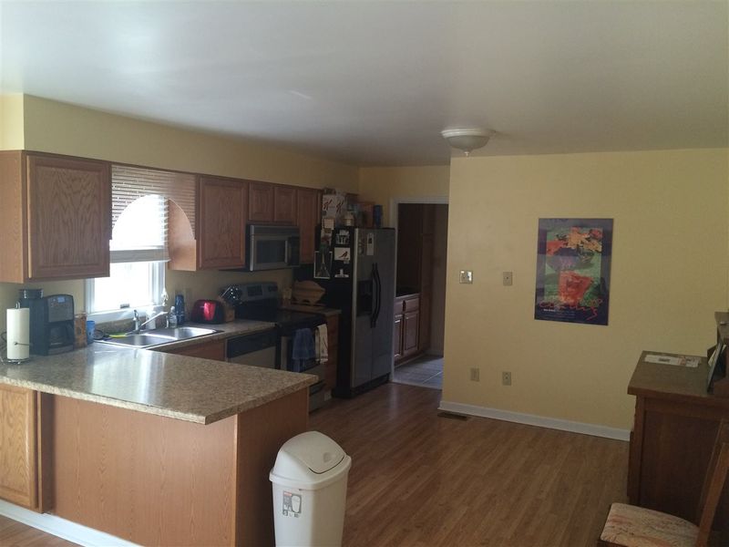 4517 River Edge Dr, Raleigh, NC 27604