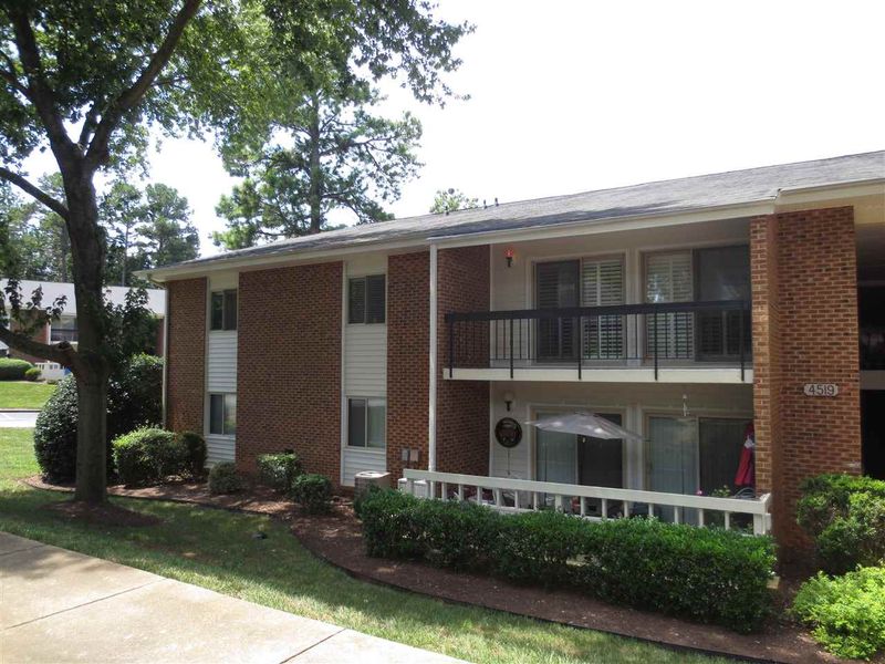 4519 Edwards Mill Rd #E, Raleigh, NC 27612