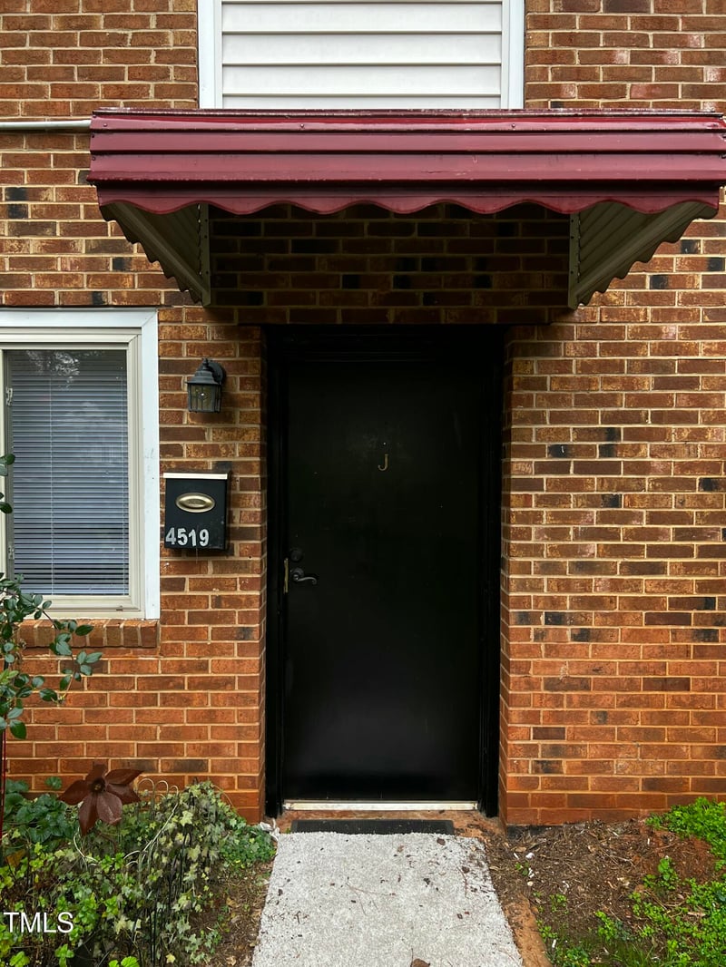 4519 Edwards Mill Rd #J, Raleigh, NC 27612