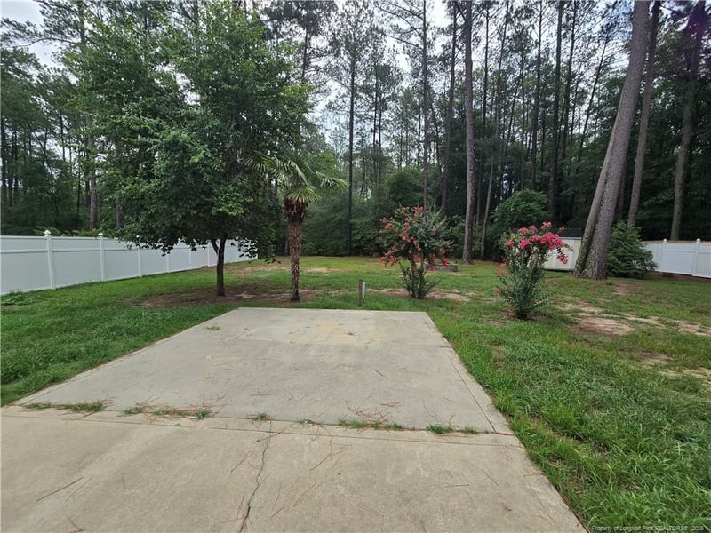 4519 Storm Cat Ln, Hope Mills, NC 28348
