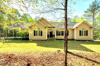 452 Dogwood Trl, Henderson, NC 27537
