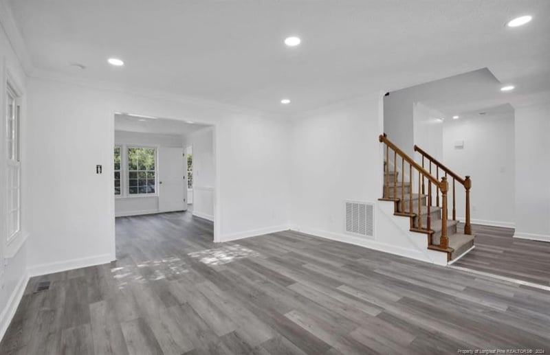 452 Foxwood Dr, Hope Mills, NC 28348