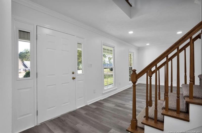 452 Foxwood Dr, Hope Mills, NC 28348