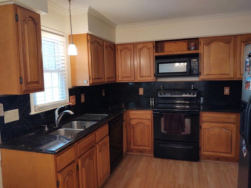 4520 Hershey Ct, Raleigh, NC 27613