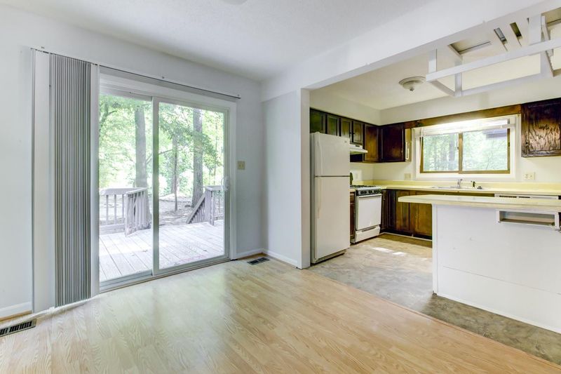 4520 Kaplan Dr, Raleigh, NC 27606