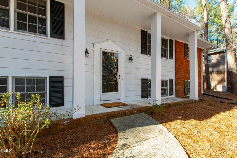 4521 Connell Dr, Raleigh, NC 27612