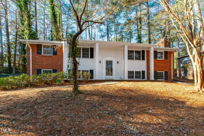 4521 Connell Dr, Raleigh, NC 27612