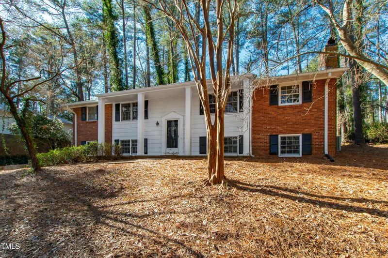 4521 Connell Dr, Raleigh, NC 27612