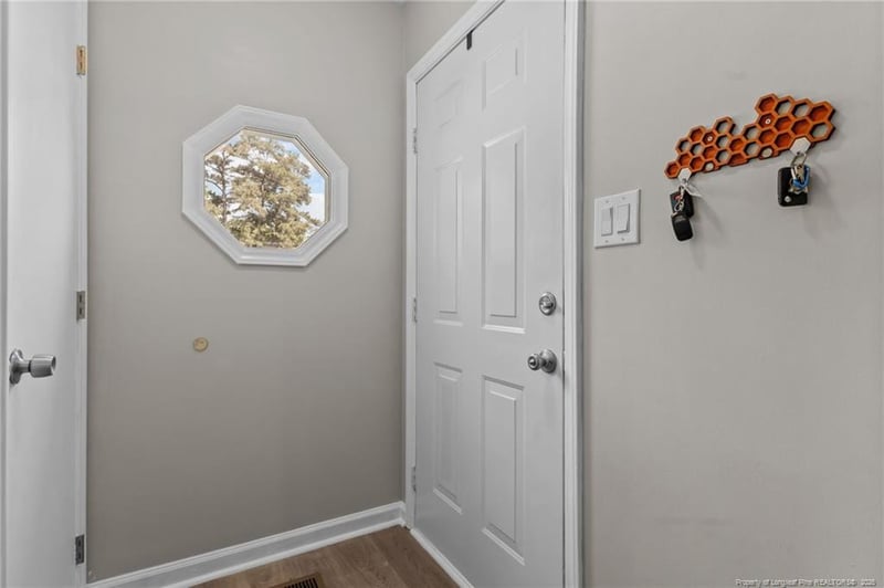 4521 Park Knoll Ln, Fayetteville, NC 28304