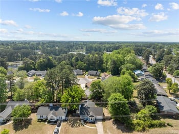 4521 Park Knoll Ln, Fayetteville, NC 28304