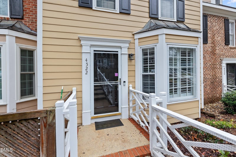 4522 Hamptonshire Dr, Raleigh, NC 27613