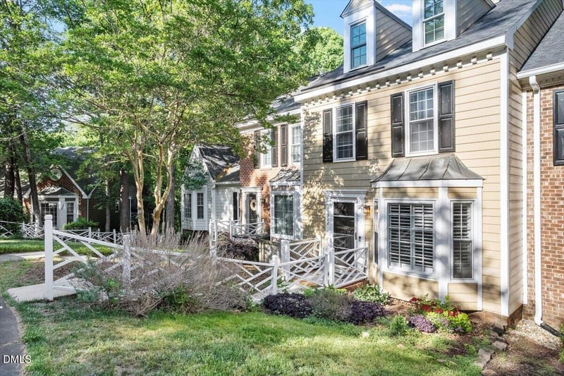4522 Hamptonshire Dr, Raleigh, NC 27613
