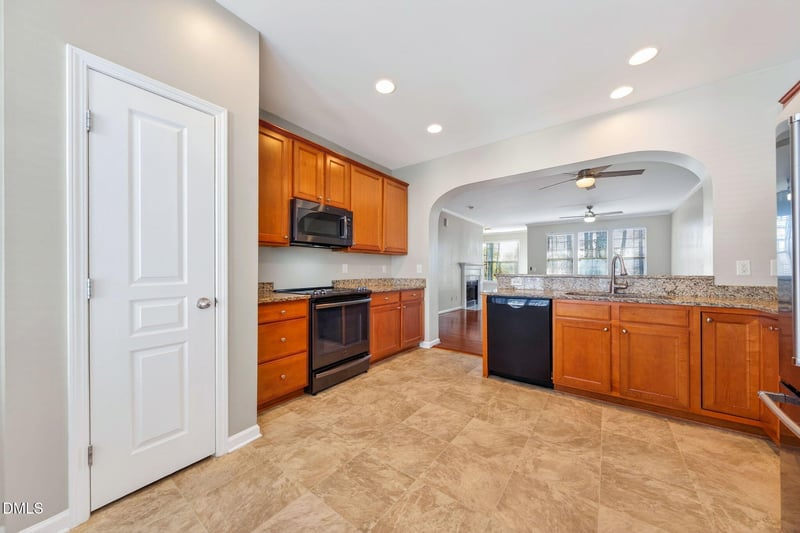 4523 Pale Moss Dr, Raleigh, NC 27606