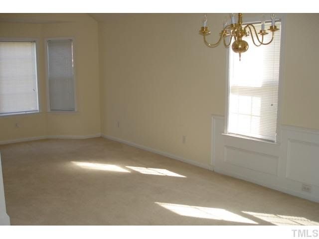 4528 Dilford Dr, Raleigh, NC 27604