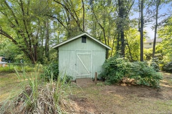 453 Bay Shore Dr, Fayetteville, NC 28311