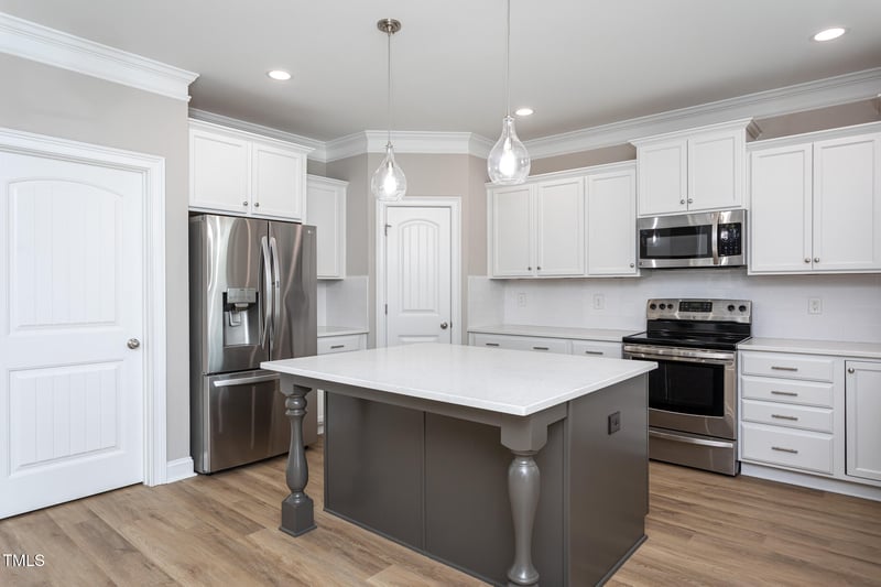 453 Granite Saddle Dr, Rolesville, NC 27571