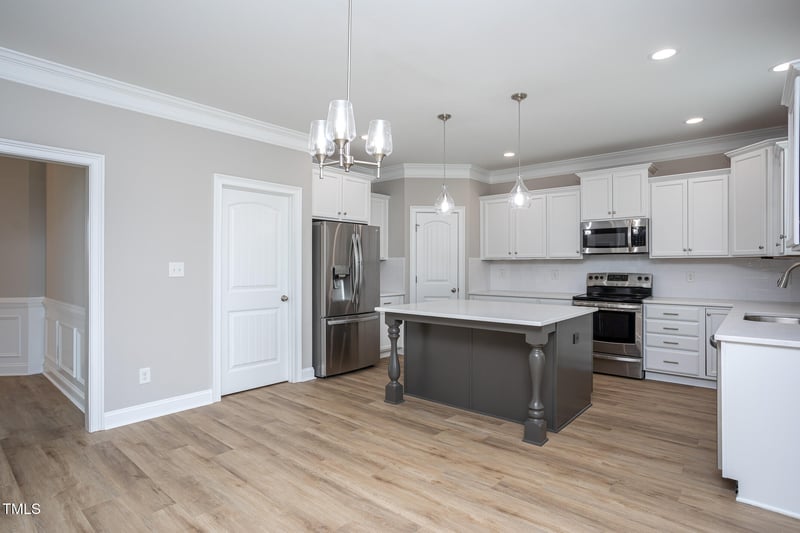 453 Granite Saddle Dr, Rolesville, NC 27571