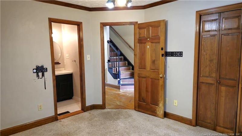 453 Lands End Rd, Fayetteville, NC 28314