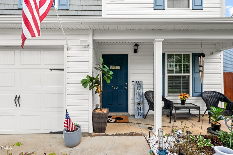 453 Randolph Dr, Clayton, NC 27520
