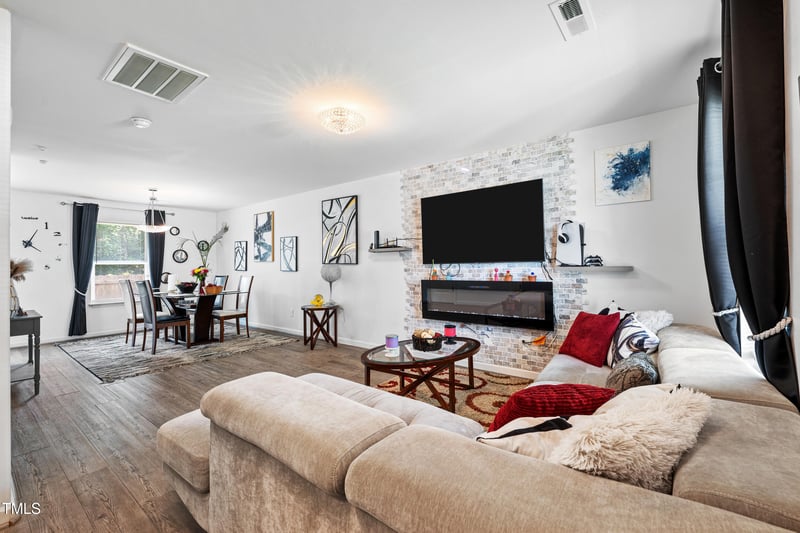 453 Randolph Dr, Clayton, NC 27520