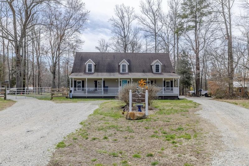 4530 Hollow Oaks Dr, Chapel Hill, NC 27516