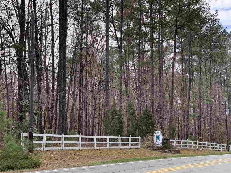 4530 Manns Chapel Rd, Chapel Hill, NC 27516