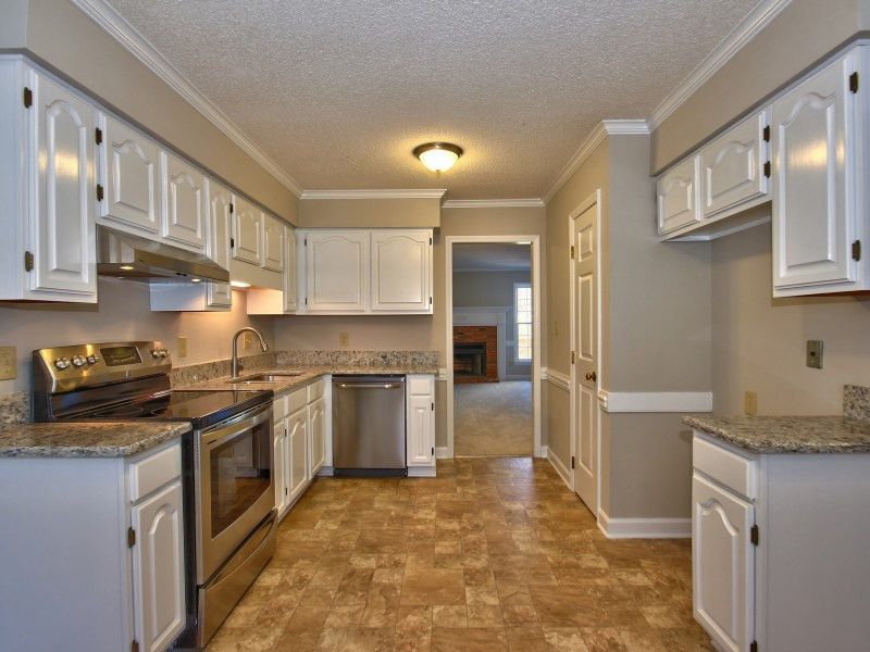 4532 Hamptonshire Dr, Raleigh, NC 27613