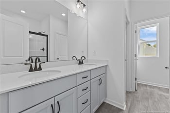 4534 Bunkers Bay Ln, Hope Mills, NC 28371