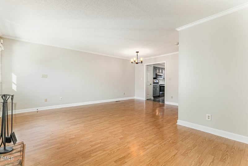 4534 Hamptonshire Dr, Raleigh, NC 27613